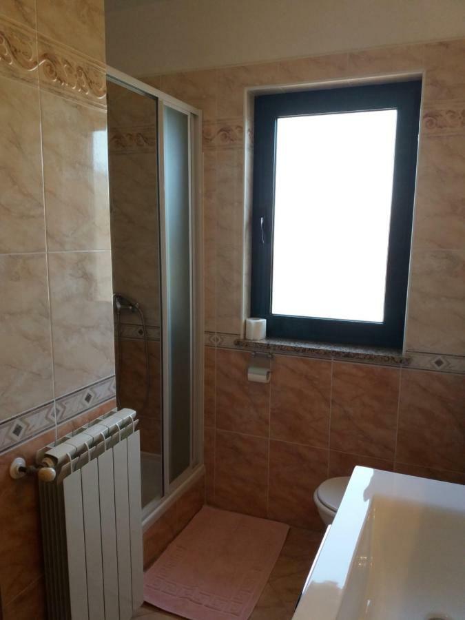 ホテル Accomodation Suran 2 ロヴィニ エクステリア 写真